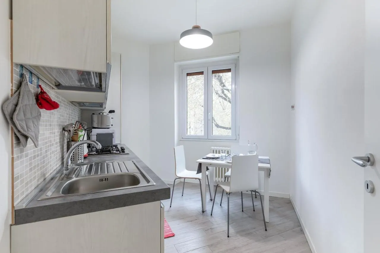Piazza De Angeli M1 Comfortable Flat With Balcony Milan