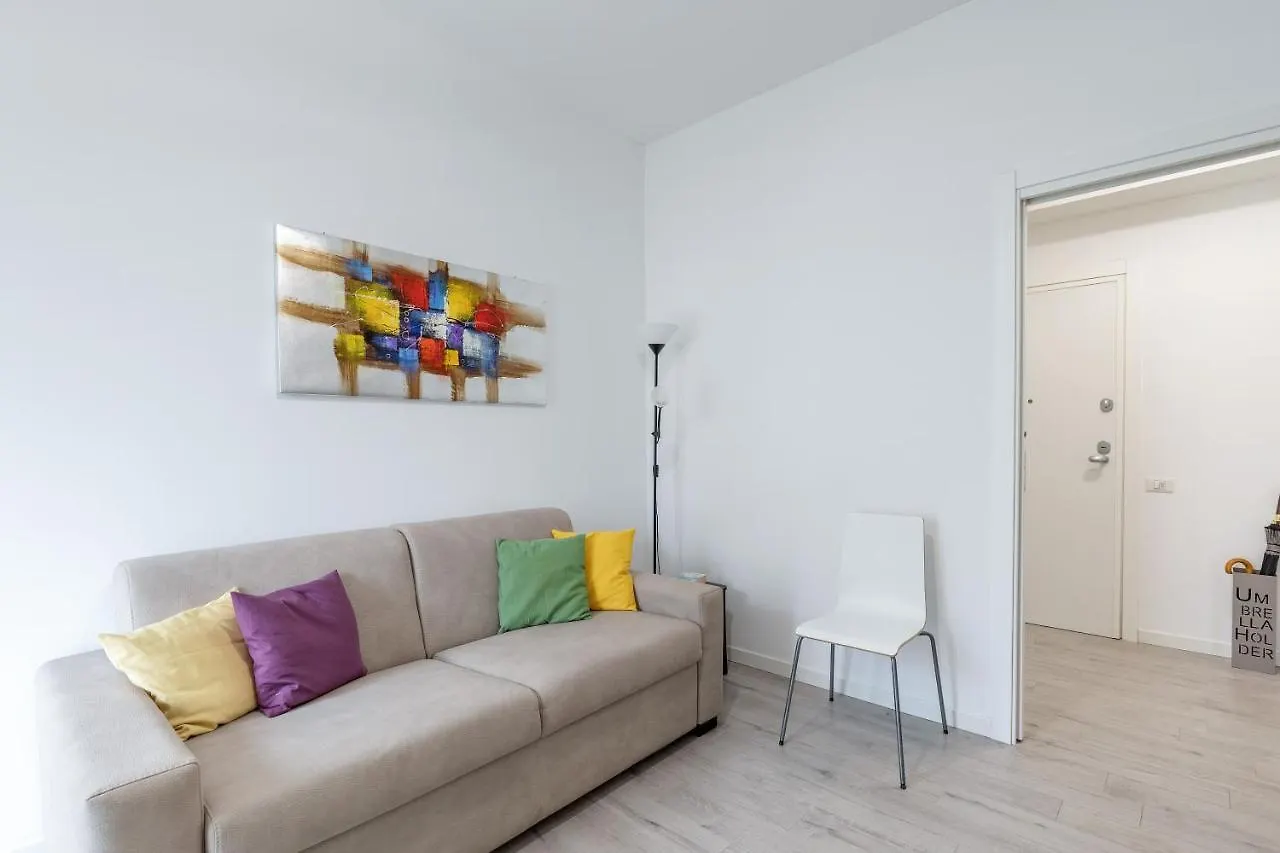 Piazza De Angeli M1 Comfortable Flat With Balcony Milan 0*,  Italy