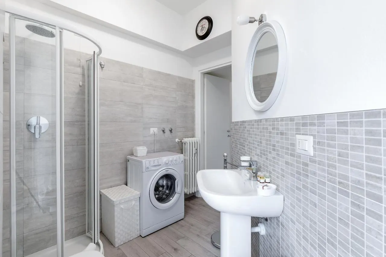 Apartment Piazza De Angeli M1 Comfortable Flat With Balcony Milan Italy